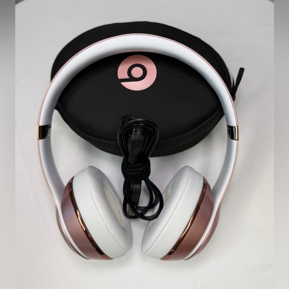 Beats by Dre Over-Ear Wireless Headphones - White & Rose Gold